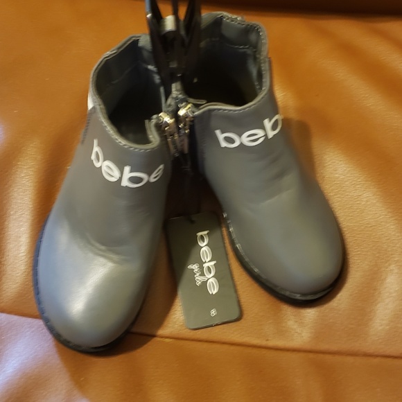 Bebe Toddler Girls Cozy Gray fashion boots Size 8 Nwt - Picture 2 of 4